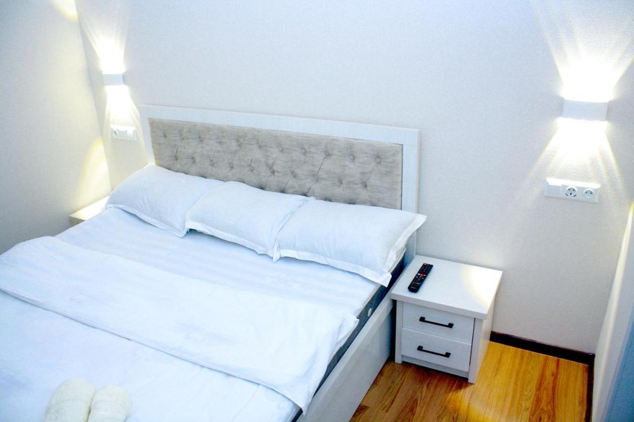 One Global Family Guest House Szamarkand Kültér fotó